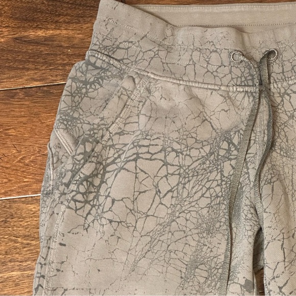 Lululemon Warm Down Jogger 7/8 Length - Picture 5 of 10